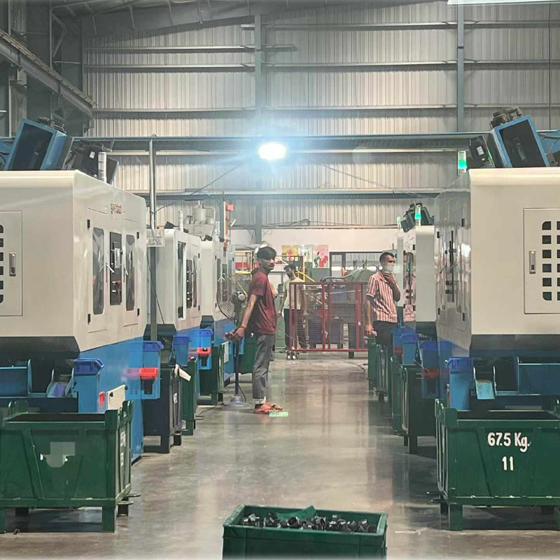 Machines à tarauder les écrous TAICHUANG pour une usine de fixation indienne