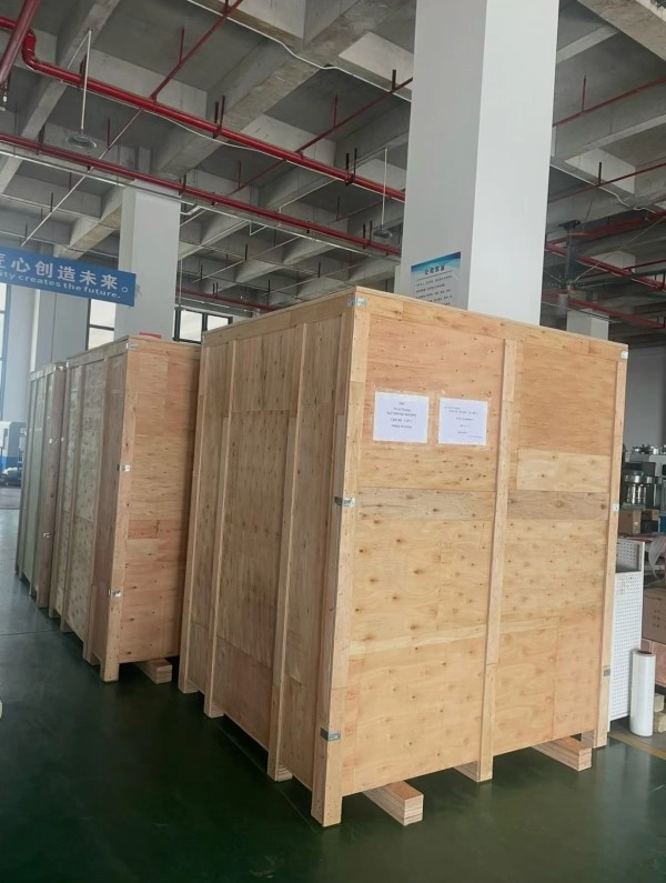 TAICHUANG livre trois machines à tarauder les écrous à un producteur de fixations vietnamien